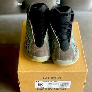 Yeezy QNTM toddler sneaker